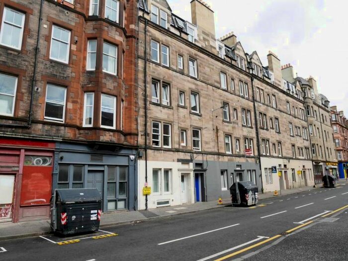 1 Bedroom Flat To Rent In St. Peters Place, Edinburgh, EH3