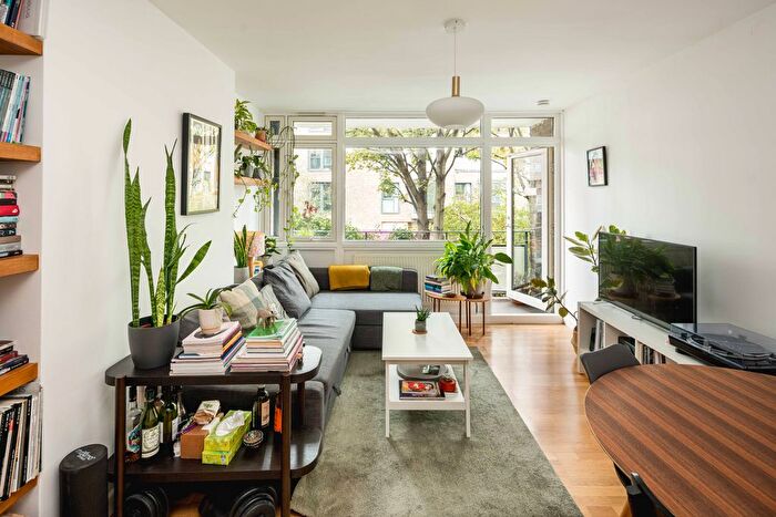 1 Bedroom Flat For Sale In Phelp Street, London, SE17