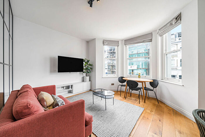 Apartment To Rent In Coleherne Road, Chelsea, SW10