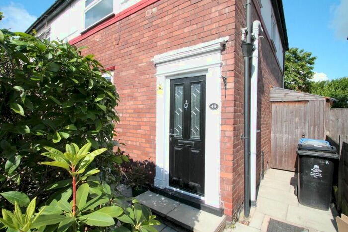 3 Bedroom Semi-Detached House To Rent In Waverley Road, Sale, M33