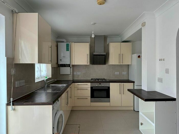 1 Bedroom Flat To Rent In Tadworth Road, London, NW2