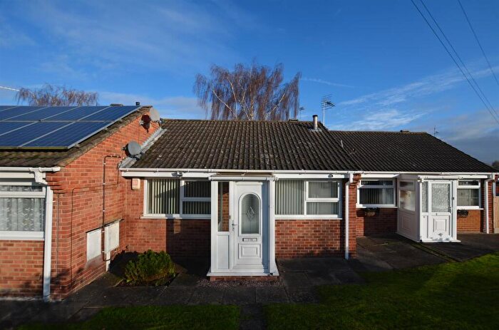 1 Bedroom Bungalow To Rent In Ryan Close, Sinfin, Derby, DE24