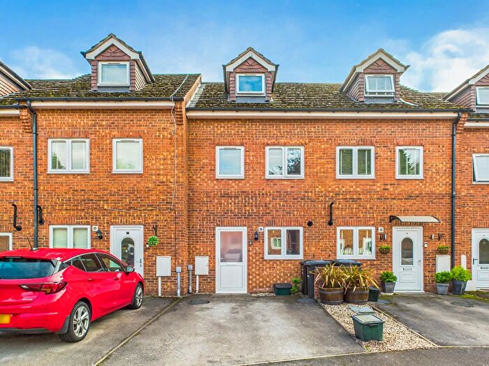 3 Bedroom Town House For Sale In Baird Park Drive, Carlton, Nottingham, NG4