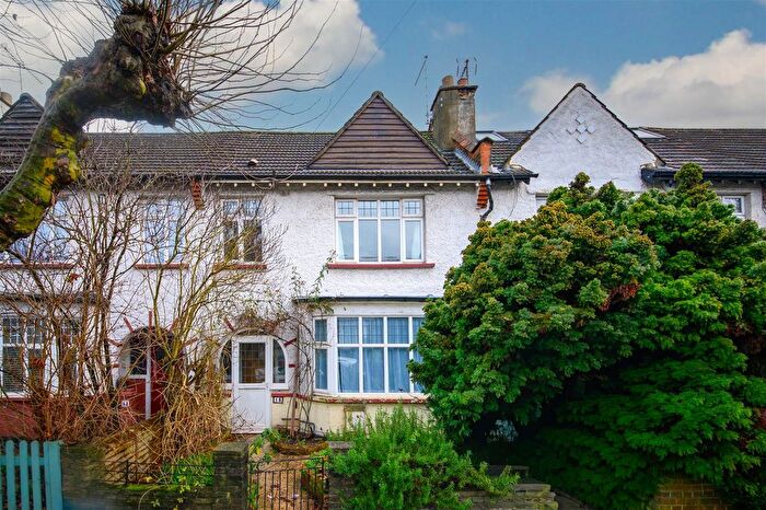 3 Bedroom Terraced House To Rent In Montpelier Road, London, N3