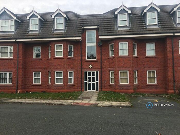 2 Bedroom Flat To Rent In Lidderdale Court, Liverpool, L15