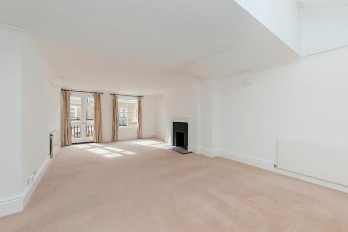 3 Bedroom Mews To Rent In Elnathan Mews, London, W9