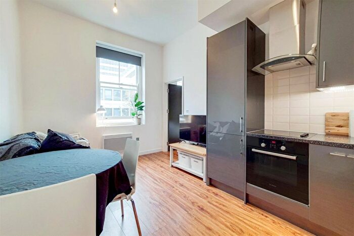 1 Bedroom Flat To Rent In Putney High Street, London, SW15