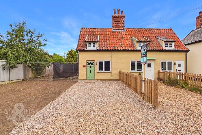2 Bedroom End Of Terrace House For Sale In Leam Cottages, Church Street, Occold, IP23