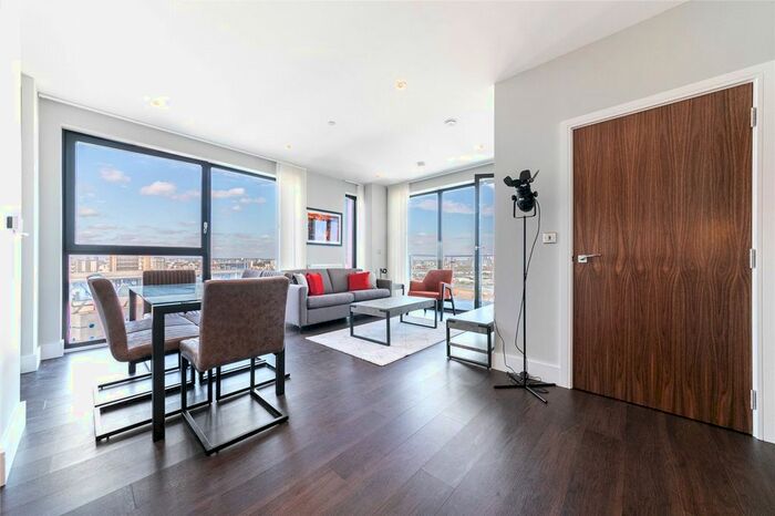 3 Bedroom Flat To Rent In Avalon Point, Silvocea Way, Orchard Wharf, London, E14