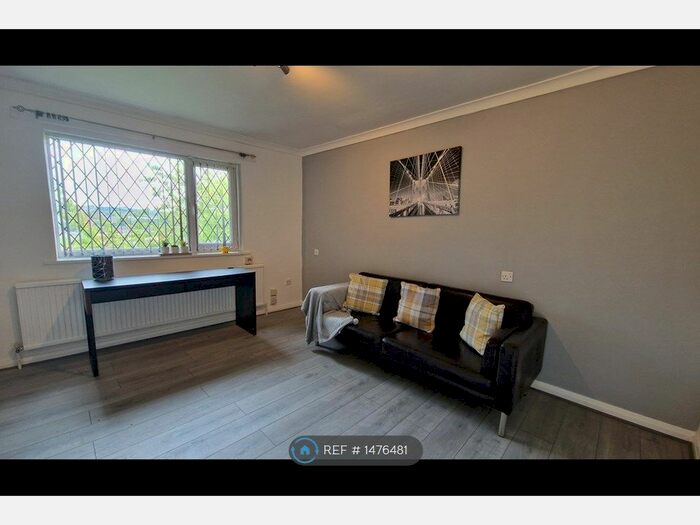 1 Bedroom Flat To Rent In Gower Street, Oldham, OL1