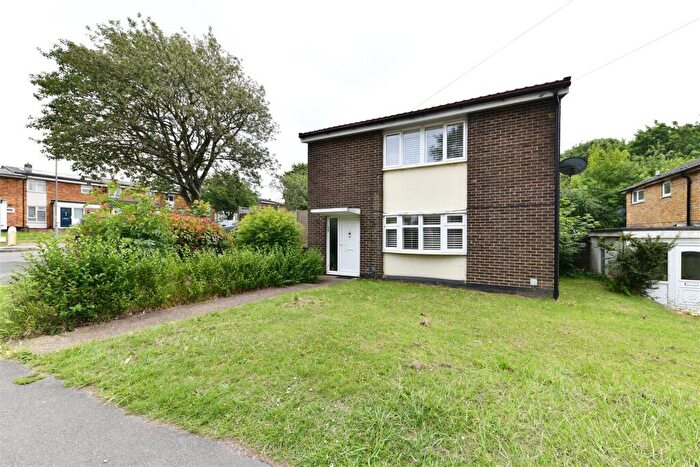 4 Bedroom Detached House For Sale In Bedwell Crescent, Stevenage, SG1