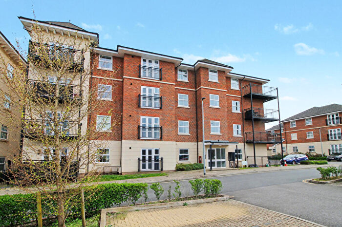 1 Bedroom Apartment For Sale In Rochford House, Farnborough, Hampshire, GU14