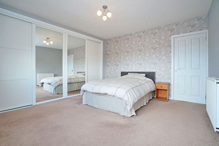 2 Bedroom Flat To Rent In Ash Hill Road, Cornhill, Aberdeen, AB16