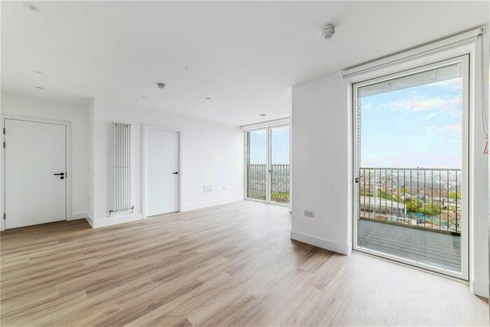 1 Bedroom Flat To Rent In The Penthouse, Silverleaf House, The Verdean, Heartwood Boulevard, Acton, London, W3