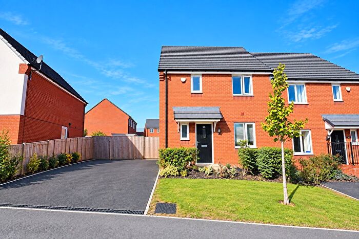 3 Bedroom Semi-Detached House For Sale In Hastings Road, Grendon, CV9