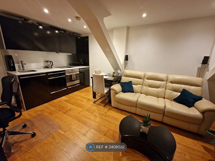 1 Bedroom Flat To Rent In Skypark Road, Bristol, BS3