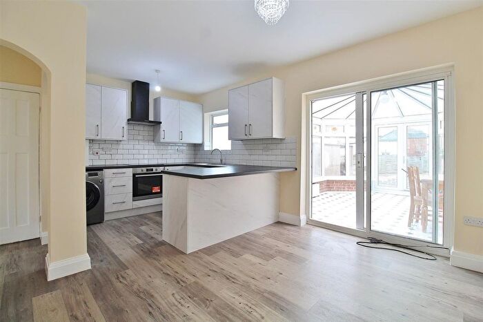3 Bedroom Semi-Detached House To Rent In Gresham Road, Hounslow, TW3