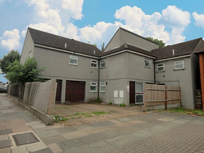 1 Bedroom Flat To Rent In Greenford Road, Greenford, UB6