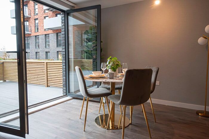 1 Bedroom Flat For Sale In Merchants Wharf, Manchester, M5