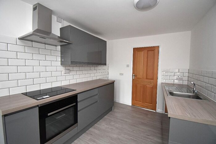 2 Bedroom Flat To Rent In Flat, Fore Street, Okehampton, EX20