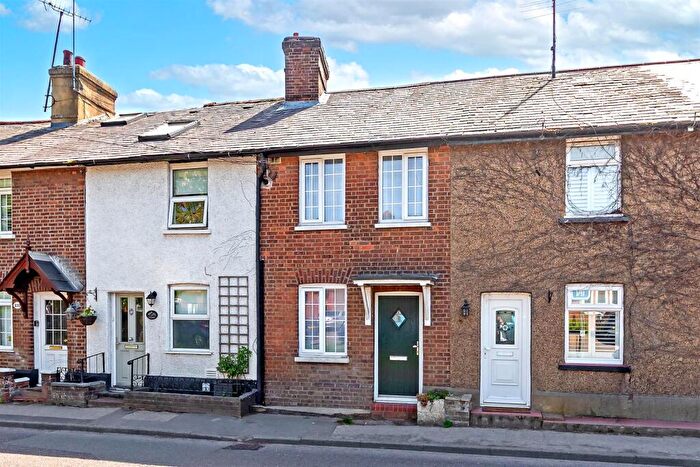 2 Bedroom Terraced House For Sale In High Street, Sandridge, St. Albans, AL4