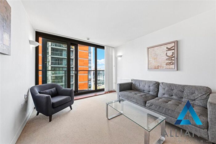 1 Bedroom Apartment To Rent In Blackwall Way, London, E14