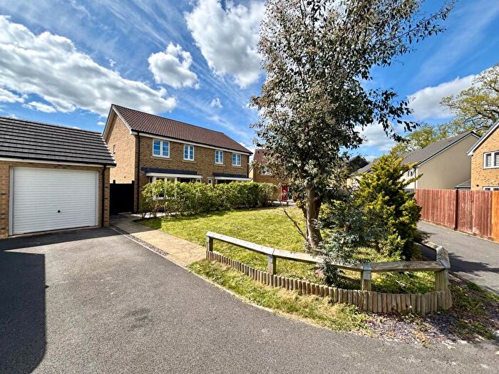 3 Bedroom Semi-Detached House For Sale In Owl Court, Yeovil, BA22