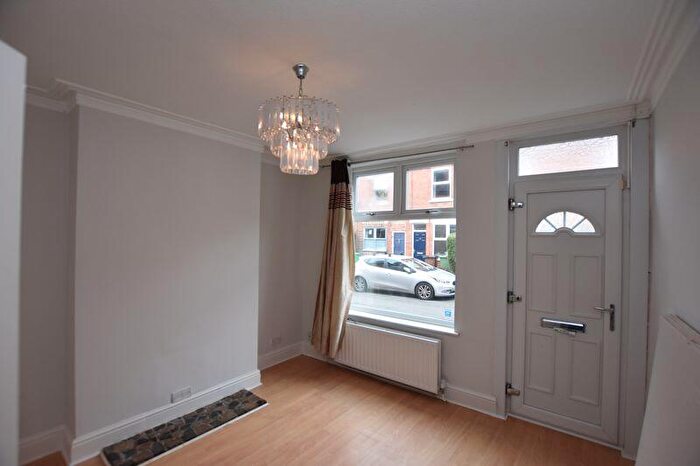 4 Bedroom Terraced House To Rent In Drayton Street, Nottingham, NG5