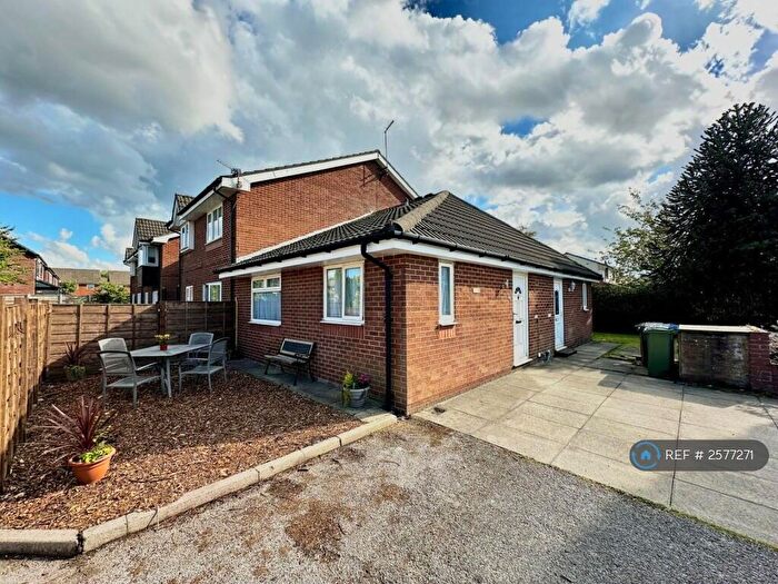 Studio To Rent In Denton, Manchester, M34