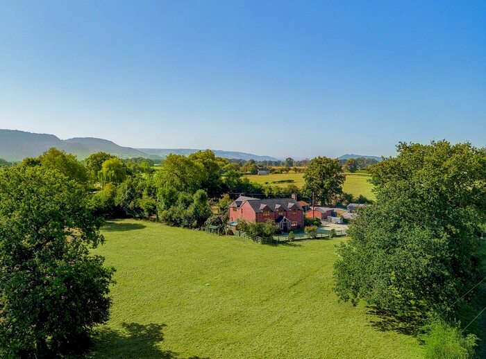 3 Bedroom Detached House For Sale In Rhos Common, Llanymynech, Powys, Wales, SY22