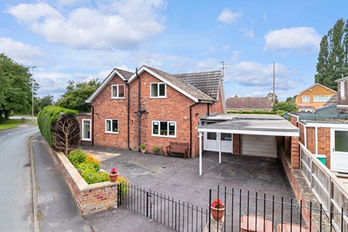 4 Bedroom Detached House For Sale In Malton Road, Pickering, YO18