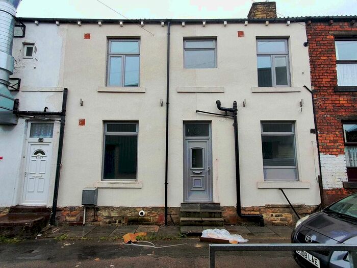 2 Bedroom Terraced House To Rent In John St, Ravensthorpe, WF13