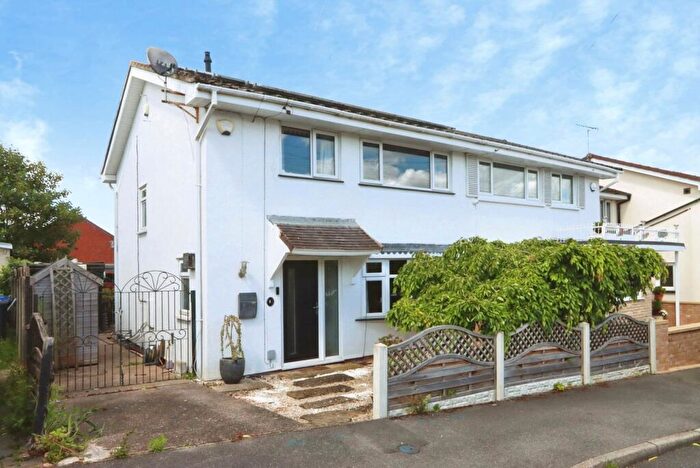 3 Bedroom Semi Detached House For Sale In Rothervale Close, Sheffield, South Yorkshire, S20