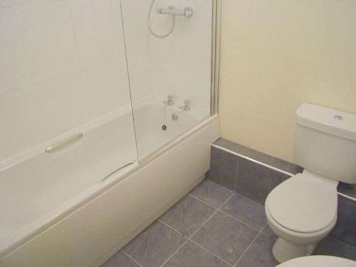 3 Bedroom Flat To Rent In Goldsmith Street, Nottingham, NG1