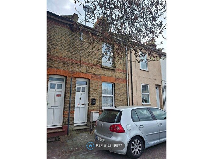 Studio To Rent In Castle Road, Chatham, ME4