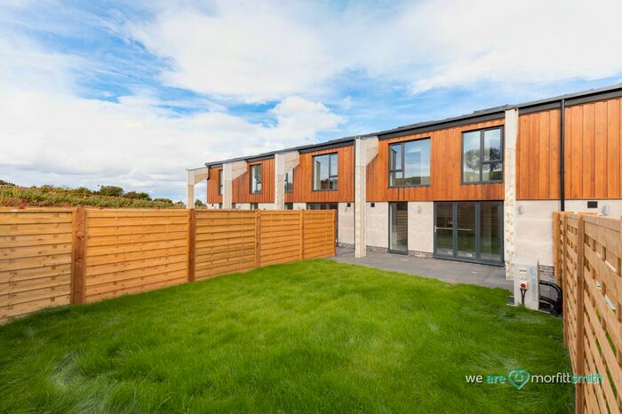 4 Bedroom Terraced House For Sale In Plot 4, Hill View Court, Wilsic Lane, Tickhill, - Viewing Essential DN11