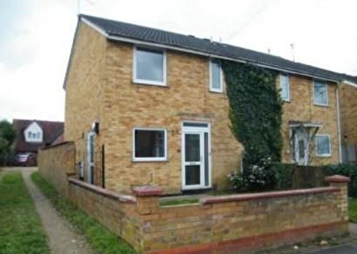 3 Bedroom Semi-Detached House To Rent In Welland Road, Dogsthorpe, Peterborough, PE1