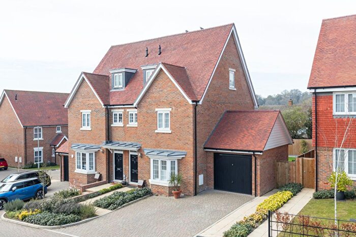 4 Bedroom Semi-Detached House To Rent In Duncalf Road, Tunbridge Wells, TN2