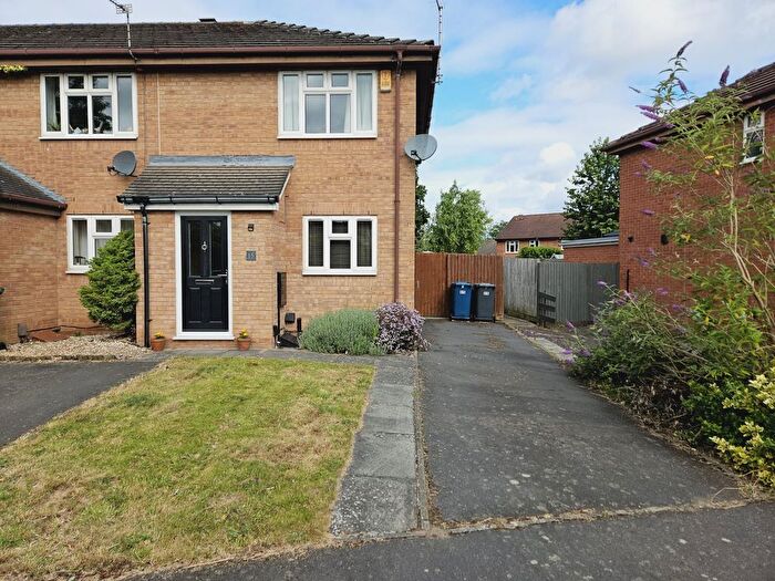 2 Bedroom End Of Terrace House To Rent In Thornthwaite Close, West Bridgford, Nottingham, Nottinghamshire, NG2