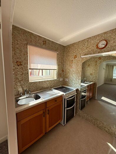 1 Bedroom Flat To Rent In Highcliffe, Christchurch, BH23