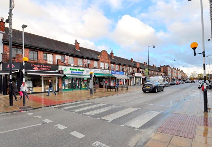 2 Bedroom Flat To Rent In Victoria Road, Ruislip, HA4