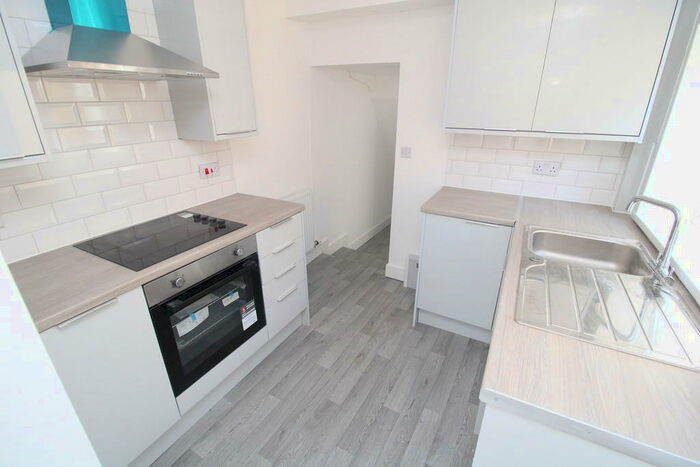 3 Bedroom Terraced House To Rent In Alexandra Road, Gelli, CF41