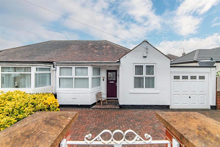 3 Bedroom Semi-Detached Bungalow For Sale In Lanercost Drive, Newcastle Upon Tyne, NE5