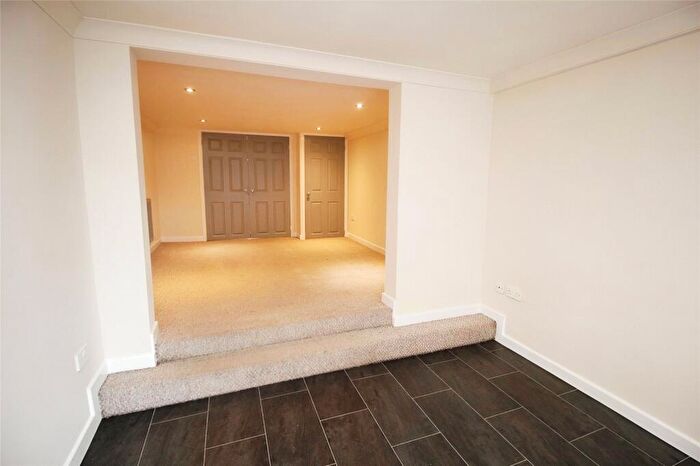 1 Bedroom Flat To Rent In Balby Road, Doncaster, South Yorkshire, DN4