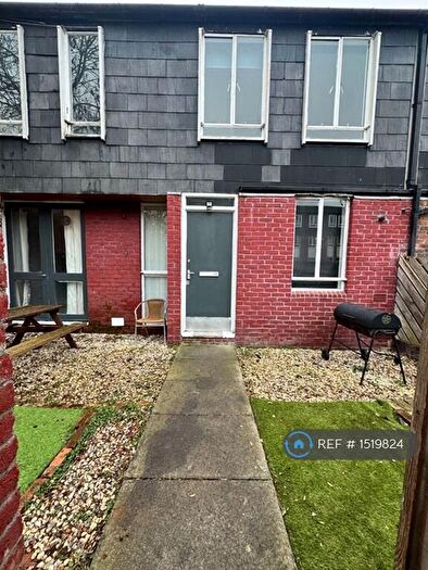 2 Bedroom Terraced House To Rent In Olney Road, London, SE17