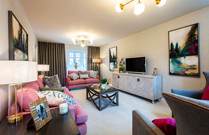 4 Bedroom Detached House For Sale In Field Farm, Stapleford, Stapleford, NG9