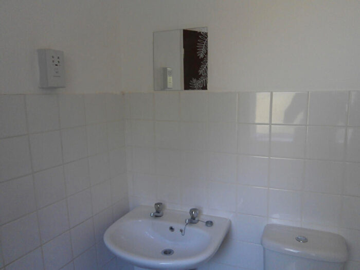 1 Bedroom Flat To Rent In Hosker Close, Oxford, OX3