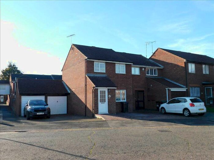 3 Bedroom Semi-Detached House To Rent In Artillery Row, Gravesend, DA12