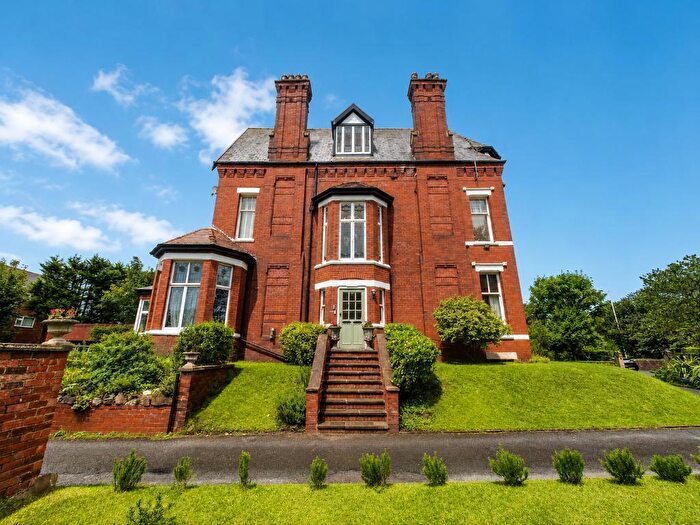 3 Bedroom Apartment For Sale In Lulworth Road, Birkdale, Southport, Merseyside, PR8