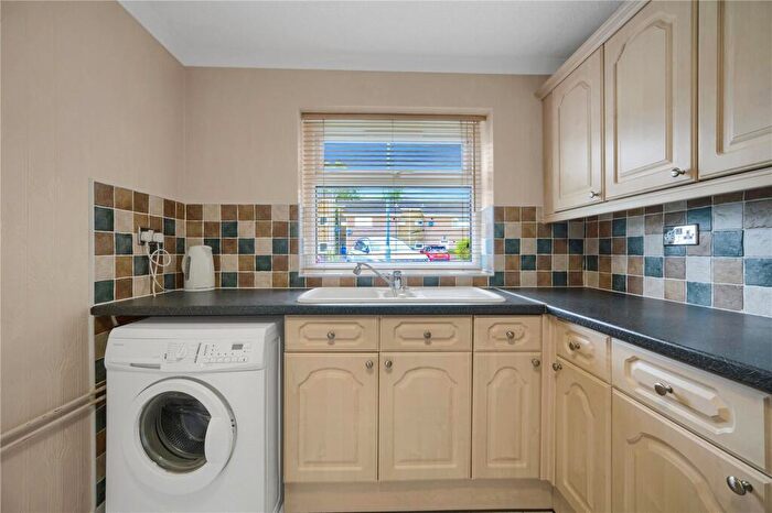 2 Bedroom Apartment To Rent In Fidlas Avenue, Cardiff, CF14